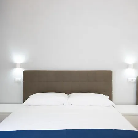 La Duomo 4* Неаполь